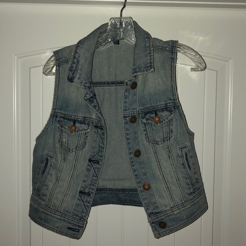 American Eagle Jean Vest
